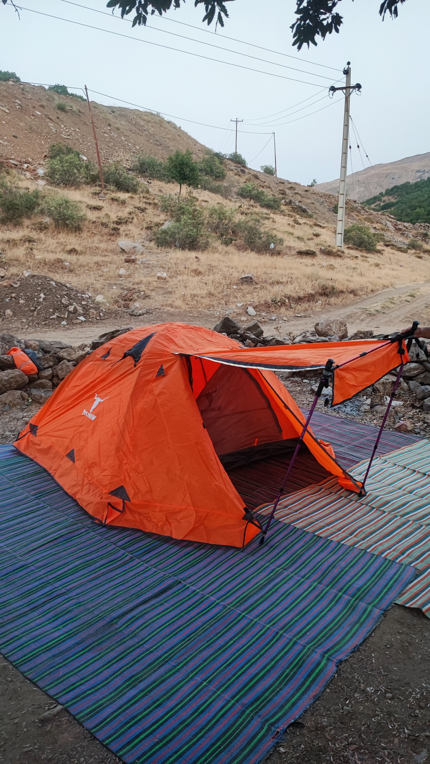 چادر کوهنوردی 2_3 نفره کله گاوی اورجینالC2001B PEKYNEW